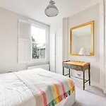 Victorian Charm 2-Bed 2-Bath With Private Garden