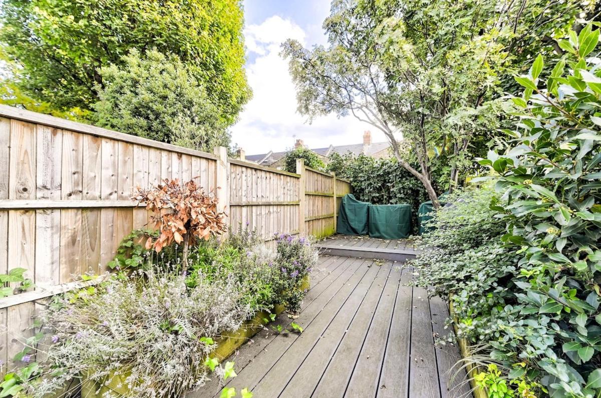 Victorian Charm 2-bed 2-bath With Private Garden * Londra